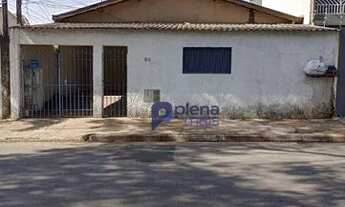 Imagem: Casa á venda com 02 dormitórios- Parque