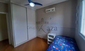 Imagem 7: Lindo Apt 182m² mobiliado- 3 suítes, ar condicionado, sacada, 3 vagas e lazer completo