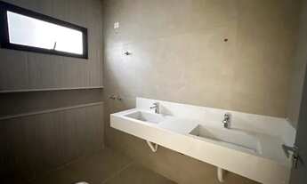 Imagem 3: Residência de Luxo no Condomínio Varanda Sul: Onde o Sofisticado Encontra o Exclusivo