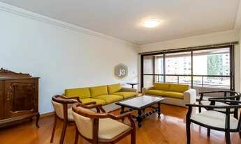 Imagem 2: AMPLO APARTAMENTO EM EXCELENTE LOCALIZAÇÃO Amplo apartamento em excelente localização - J8