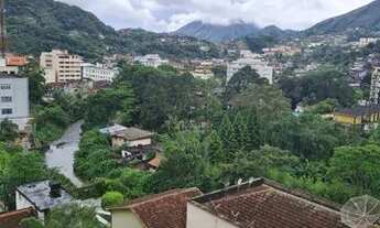 Imagem 6: Apartamento Kitnet reformado, com armários, banheiro social e elevador