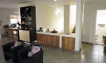 Imagem 5: LAZER COMPLETO! Casa ensolarada com piscinas, quadras e sauna no Residencial Vintage