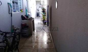 Imagem 5: Casa - Jacareí - Jardim Primavera - 3 Dormitórios sendo uma suíte - 130m²