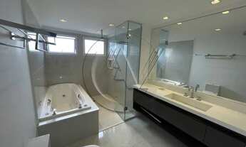 Imagem 6: Cobertura duplex para aluguel e venda possui 280 metros quadrados com 3 quartos e quatro v