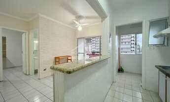 Imagem 6: Apartamento localizado a 500 metros da praia,vista livre da sacada. Na imobiliária em Prai