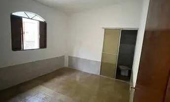 Imagem 5: Casa em campo grande(próx ao hospital Di carp) longe de comunidade