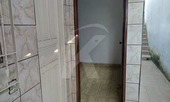 Imagem 3: Casa com 2 quartos, sala, cozinha, banheiro, área de serviço