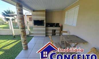 Imagem 3: C193 - Excelente residência com piscina localizada no balneário Mariluz