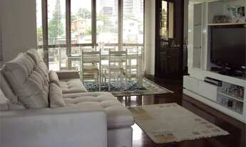 Imagem 2: Rua tranquila e bem localizada