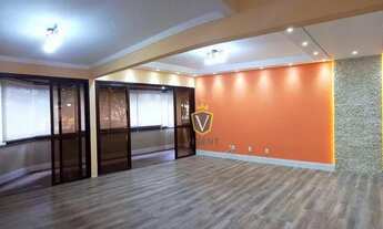 Imagem 2: Apartamento de 194m²,03 Dormitórios,01 Suíte,02 Vagas,Localização Privilegiada,Todo Reform