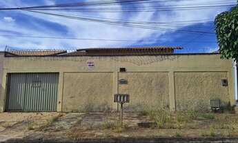 Imagem 2: Casa sozinha no lote