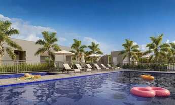 Imagem 3: Espaço de Casa com Segurança de Apartamento: Seu 2 Quartos com Garden em São Lourenço!