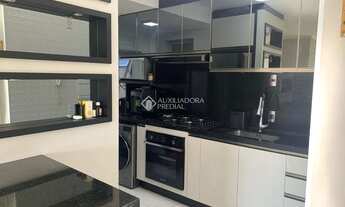 Imagem 3: Condomínio Veríssimo! Apartamento com sacada e churrasqueira