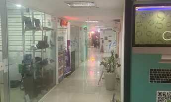 Imagem: Loja tipo box em galeria na Tijuca