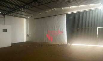 Imagem 7: Salão Comercial à Venda no Bairro Jardim Salgado Filho em Ribeirão Preto com Cozinha