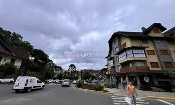 Imagem 5: Apartamento à venda na frente da Rua Torta em Gramado RS