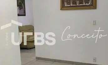 Imagem 2: CASA DE RUA - APARECIDA DE GOIANIA - AV G (Av. RUDÁ), 3 QTOS 250M2