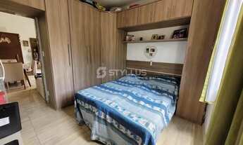 Imagem 4: Apartamento Térreo Modernizado com 2 Quartos e Amplo Espaço de Lazer em Quintal! M83S