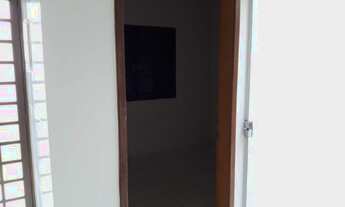 Imagem 7: Alugo - Casa 3 Quartos + 2 Banheiros - R$700,00 - Jd. Ipê - Paranavaí/PR