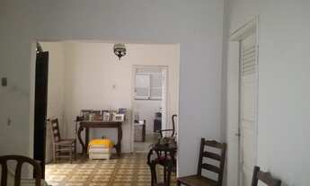 Imagem 5: Casa Duplex, a poucos metros da praça do Campo Grande-300m²