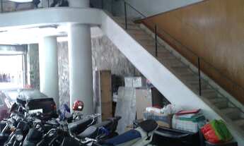 Imagem 6: Loja para aluguel ou venda possui 300 m2, com escritório e mezanino em Santa Cecília!