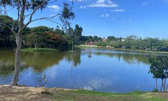 Imagem 5: Excelente terreno plano em cond fechado com lago e muito verde
