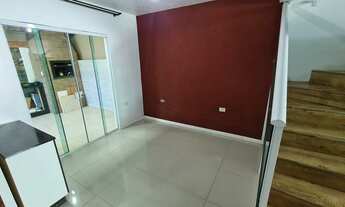 Imagem 3: Oportunidade, Sobrado em Condomínio - Aceita Apto e Carro como Pagamento e estuda proposta