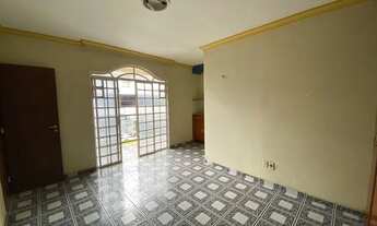 Imagem 2: Sobrado para venda possui 200 metros quadrados com 3 quartos em Guará I - Brasília - DF