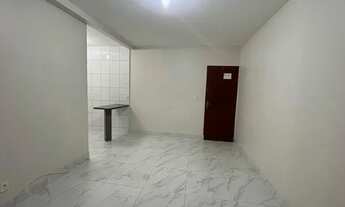 Imagem 4: Apto Solar dos Mognos, 2/4 c/ suíte, térreo e cond.com piscina