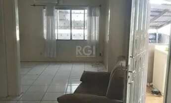 Imagem 3: PORTO ALEGRE - Casa Padrão - Partenon