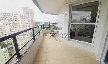 Imagem 4: Lindo Apt 182m² mobiliado- 3 suítes, ar condicionado, sacada, 3 vagas e lazer completo