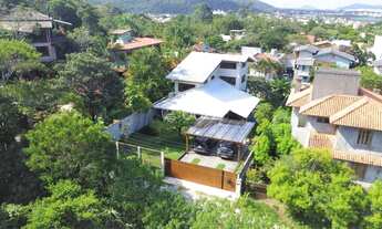 Imagem 3: Linda casa em rua sem saída bem localizado, próximo ao mar com 310 m2 uteis e terreno de 5