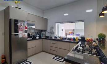 Imagem 5: Linda residência com 2 anos de construção com area gourmet e piscina