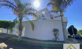 Imagem: Casa com 3 dormitórios para alugar, 225