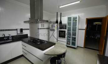 Imagem 5: Ref. 34181 - Casa Condomínio - Jacareí - Residencial Mirante do Vale - 328m² - 4 Dormitóri