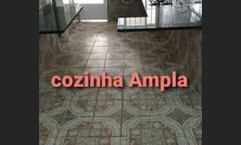 Imagem 3: Casa sozinha no lote