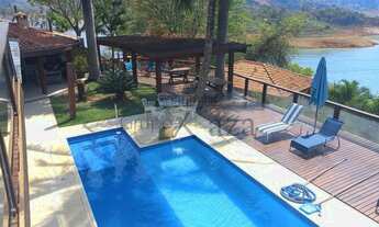 Imagem 6: Casa de condomínio sobrado para venda tem 800 metros quadrados com 5 quartos