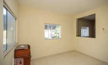 Imagem 3: Apartamento para Aluguel - Pilares, 2 Quartos, 70 m2