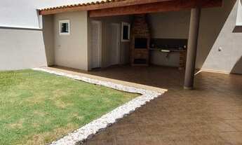 Imagem 2: Casa de condomínio sobrado para venda possui 227 metros quadrados com 3 quartos