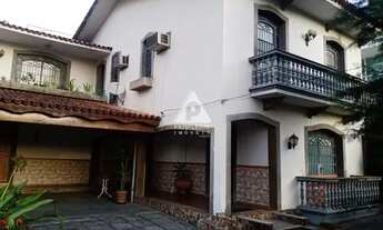 Imagem: Excelente casa no centro de Nova Iguaçu