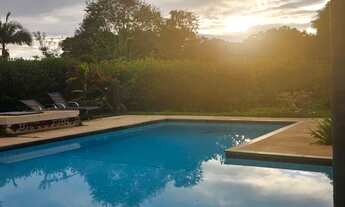 Imagem 2: Casa de Alto Padrão com 2.257m², Condomínio Fechado no Boa Vista com Piscina