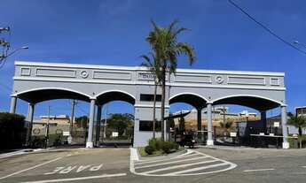 Imagem 2: Terreno belíssimo com vista para o castelo da Vila Medieval