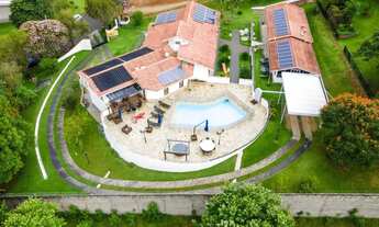 Imagem 4: Casa no condomínio Condominio Jardim das Palmeiras para venda com 5 quartos, sendo 5 suíte