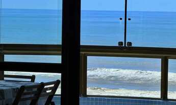 Imagem 6: Apartamento leste e norte, com 200 M2 privativos. vista definida para o mar e praça do far