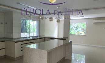 Imagem 2: Casa para venda tem 650 metros quadrados com 5 quartos em Jurerê - Florianópolis - SC