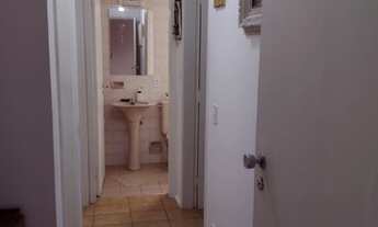 Imagem 2: Apartamento para venda possui 80 metros quadrados com 3 quartos em Enseada - Guarujá - SP