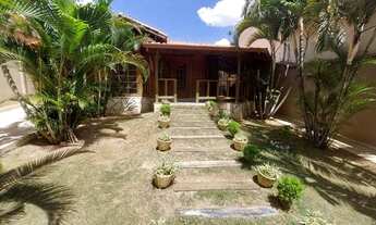 Imagem 2: Casa para venda com 260 metros quadrados com 4 quartos em Centro - Mairiporã - SP