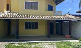 Imagem 3: Casa para aluguel possui 500 metros quadrados com 8 quartos em Pituaçu - Salvador - BA