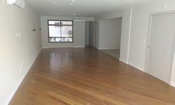 Imagem 2: Apartamento para venda possui 200 metros quadrados com 4 quartos em Praia do Canto - Vitór