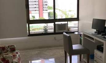 Imagem 4: Apartamento de 292 m² no bairro Itaigara com 5 suítes, 3 garagens